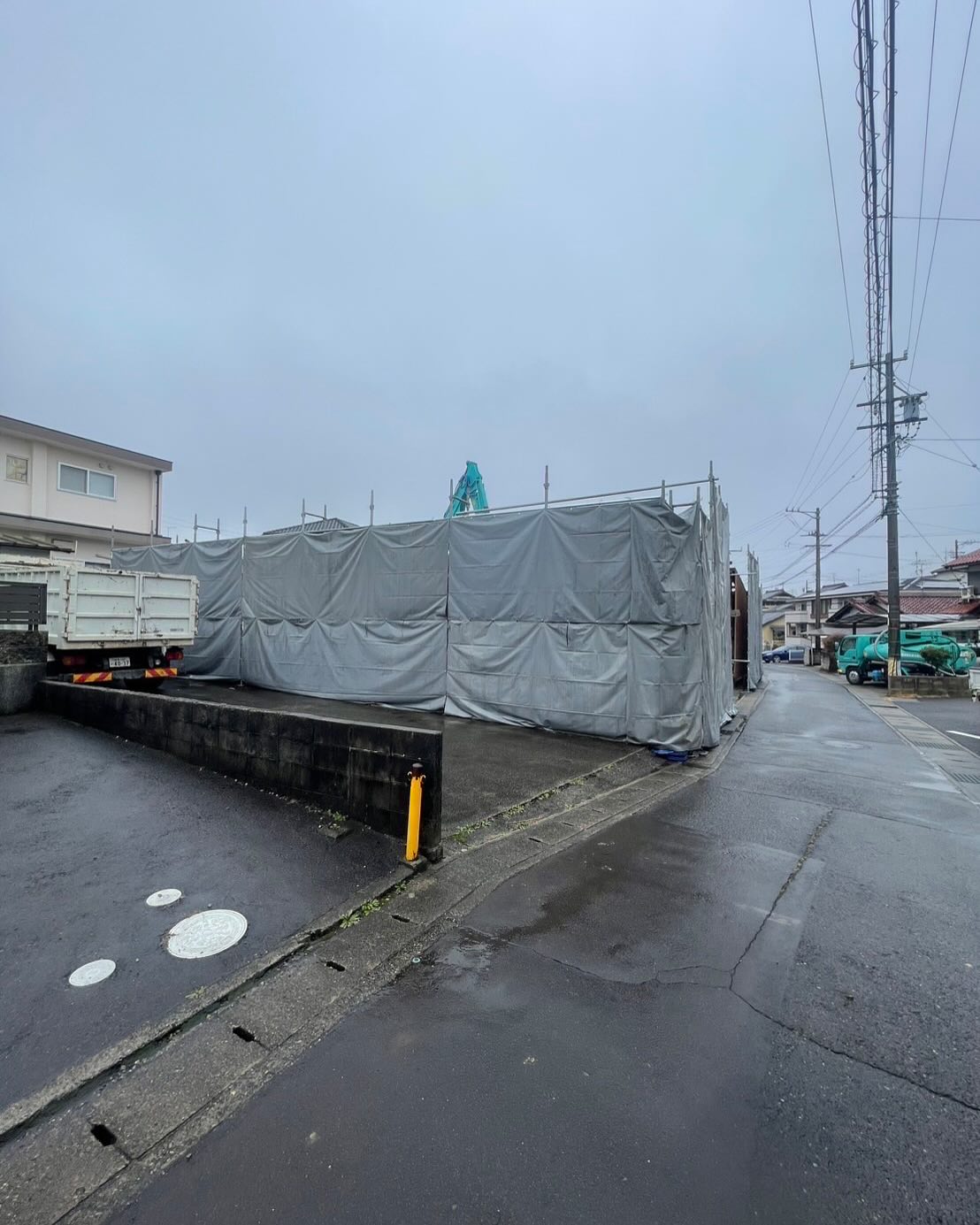 養生された解体現場写真